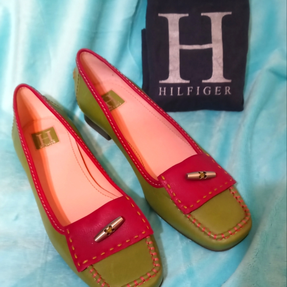 NWOT Tommy Loafers
